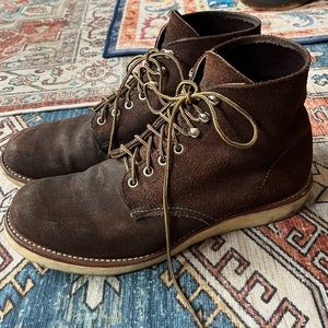 Red Wing classic round toe leather